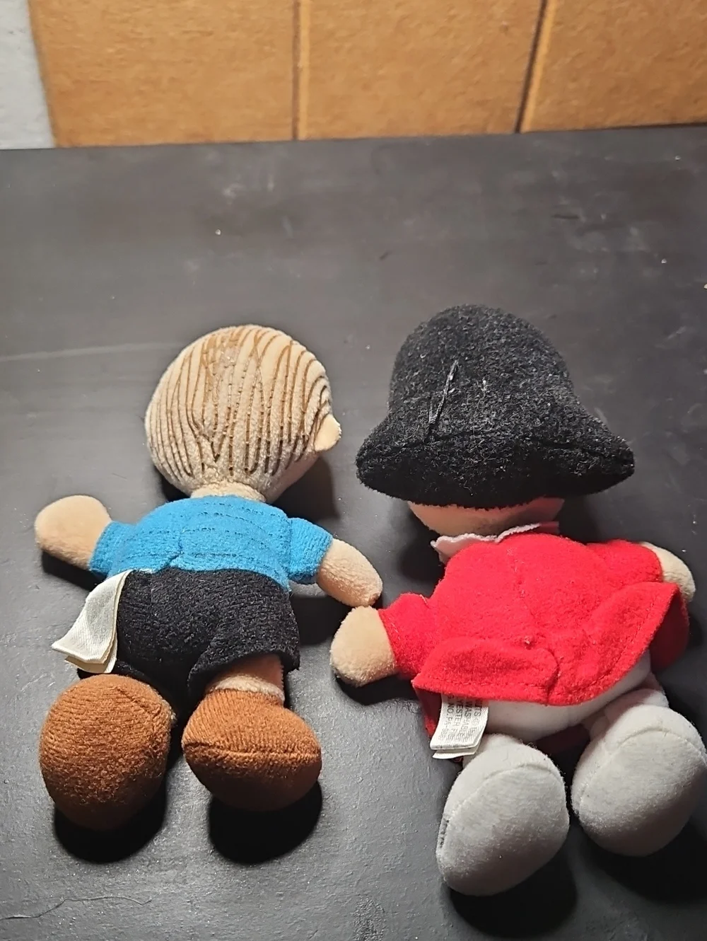2 Ceda  Fair, vintage rare characters. Lucy & Linus Van Pelt